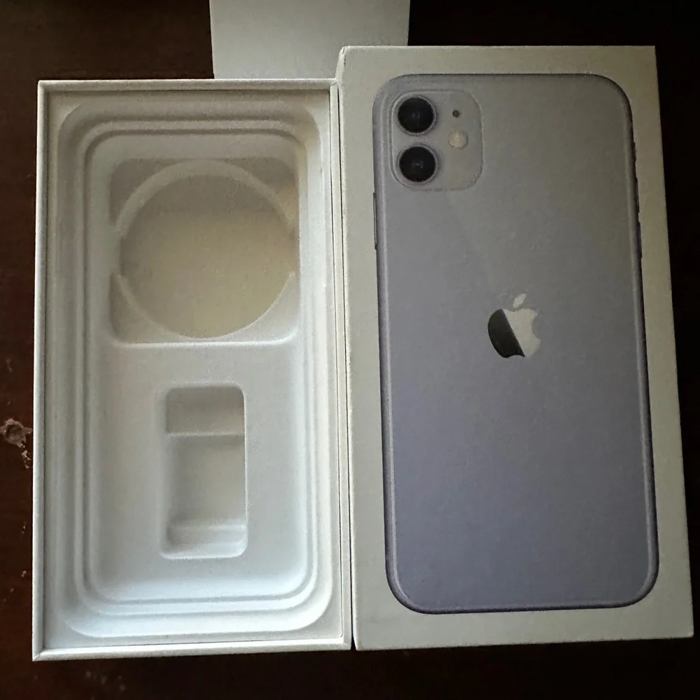 iPhone 11 BOX ONLY !!! Excellent condition.